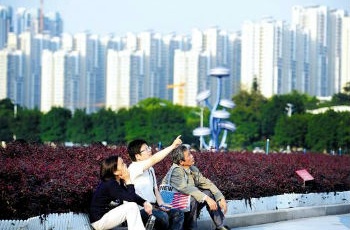 二孩政策出臺后兒童房裝修火熱 教你如何兩房變?nèi)? title=