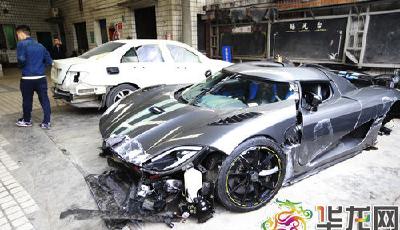 重慶2600萬科尼賽克撞毀 司機衣服蒙頭是何身份？