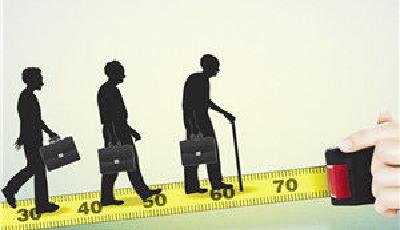 報告建議2018年開始延遲退休 到2045年延遲至65歲