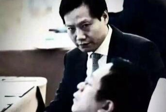 雷軍"深情對望"周鴻祎掀創作浪潮 杜蕾斯出手了