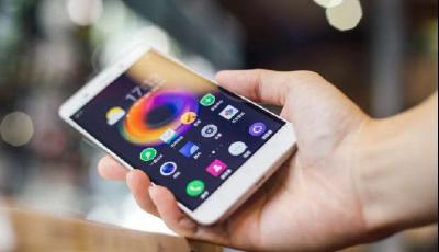 手機硬件利潤低 手機廠商靠APP入口費獲利千萬