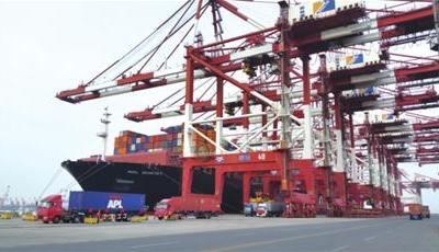 青島港：變中謀進(jìn)又一年