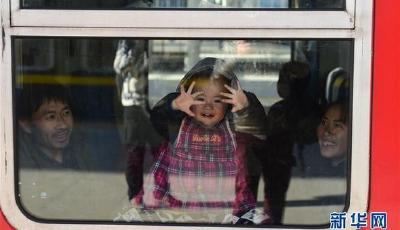 中國鐵路總公司：春運(yùn)首日發(fā)送旅客近700萬人次