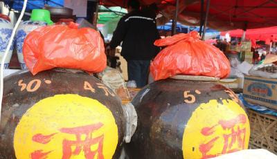 53度飛天茅臺一瓶月漲60元 經銷商稱拿不到貨