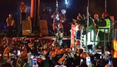 山東礦工被困20天以為被放棄大哭:你們就直說吧