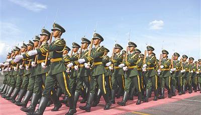 百名9·3閱兵儀仗隊員將上春晚 平均身高1.87米