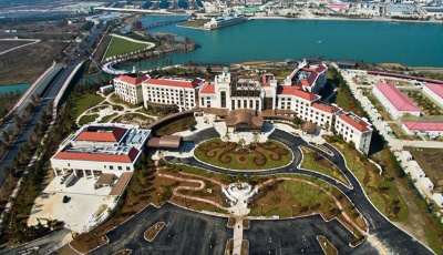 上海迪士尼樂(lè)園門(mén)票3月28日起發(fā)售 平日票370元