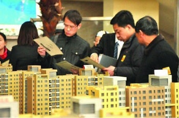 開發(fā)商高價拿地 中介笑迎“職業(yè)生涯最好時機”