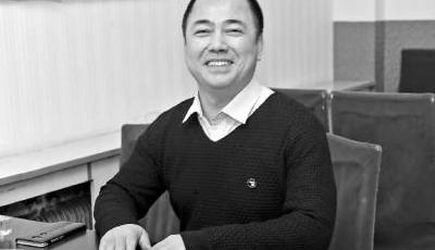 男子8年捐資20萬助學 致電媒體:求求你表揚我