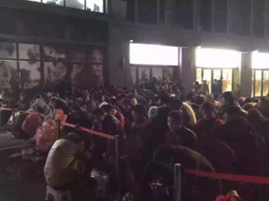 多地樓市“發(fā)燒” 經(jīng)紀人驚呼25小時不關(guān)機