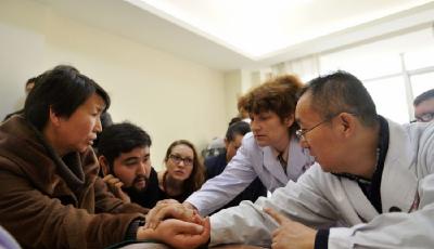 廣州被砍傷醫(yī)生搶救無效辭世 行兇者跳樓身亡