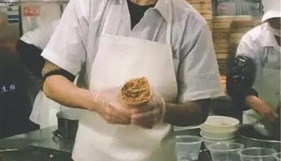 南京一高校食堂小哥走紅 老師用其照片講課(圖)