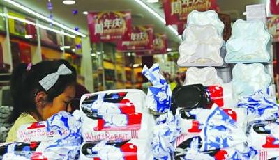 大白兔奶糖換法式包裝 身價漲9倍一斤265元