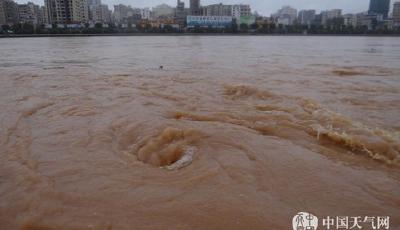 廣東廣西江西等6省份持續(xù)強(qiáng)降雨和雷暴大風(fēng)天氣