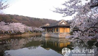 北方晴朗干燥多地奔20℃ 29日起南方雨增多