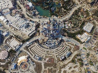 上海迪士尼“奇幻城堡”拆腳手架露真容 