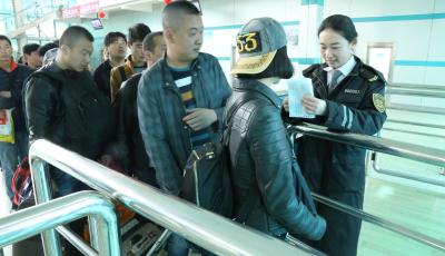 清明汽車站預計客流3.5萬人次 加配100部班車