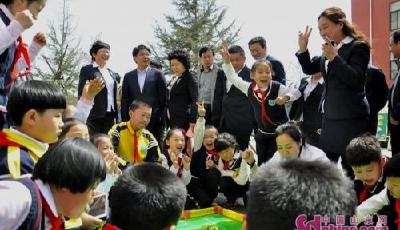 青岛教育系统观摩即墨多元办学 促教育优势发展