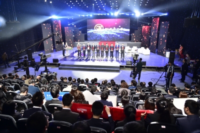 同绘逆势出击画卷  合谱城市创新篇章