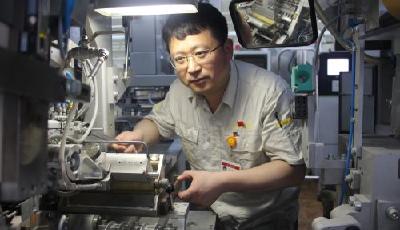 “工匠精神”與“企業家精神”雙雙寫入政府工作報告