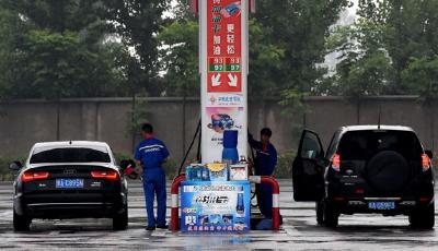 油價迎四連漲！汽油每升上漲8分加滿一箱多花4塊錢！