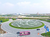 航拍晨光下的上海迪士尼樂園