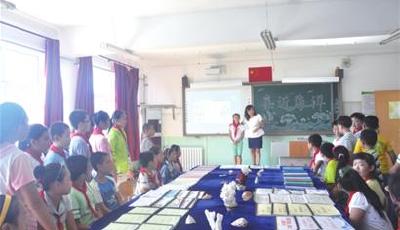 以爱之名 建科技色彩海洋特色学校