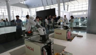 四大機器人家族齊聚青島高新區 打造產業化基地