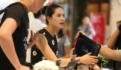 聯想“黑科技”炫酷 與Uber異業合作現島城