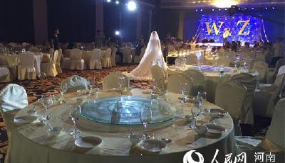 河南新鄉暴雨中的婚禮：沒有賓客 只要有你就好