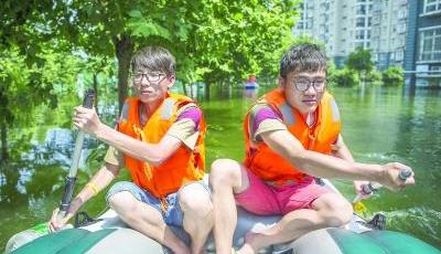 58名大學生堅守5天6夜 送出700名圍困居民(圖)