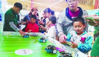 边玩边学，创客从娃娃抓起