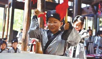 岛城各校开学典礼融合时代主题  “工匠精神”“女排精神”洋溢正能量