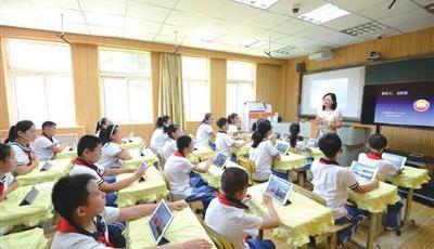 李沧区：1287名教师完成电子书包培训