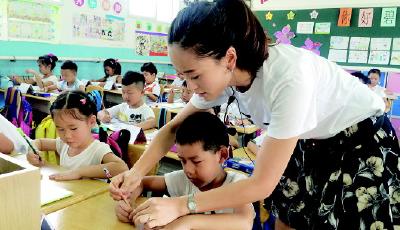 编个顺口溜,教娃咋握笔