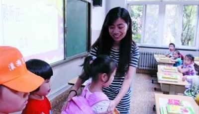 上学喽，“10后”新时代萌宝现新特质