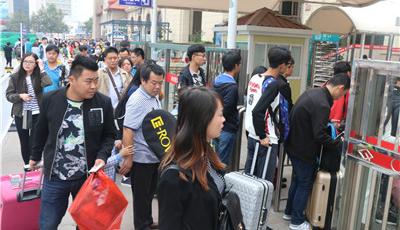 今起12306網(wǎng)站支持微信支付 窗口和售票機(jī)將逐步支持