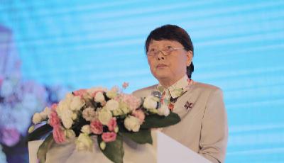 “宣戰2020”扶貧晚會：鳳凰國際智庫發布《中國扶貧報告》