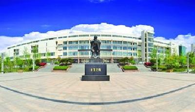 黄海扬帆二十载学子十万济沧海