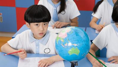 “00后”并非輕松一代  超7成作業超標5成睡眠不足