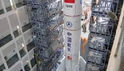 “長征五號”發(fā)射在即 直徑比一般火箭大50%