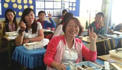 桦川路小学：请家长来“上学”