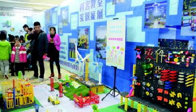 线上答题线下实践,岛城学生过把科技瘾