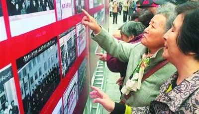 2000名校友共贺十九中60岁生日快乐