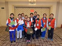 两会期间市教育局局长邓云锋接受采访