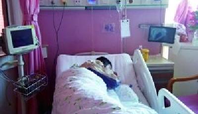 高校教授被指毆打醫(yī)院護士：雙方各執(zhí)一詞