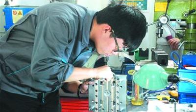 青岛夺“工业之母”大赛四个一等奖