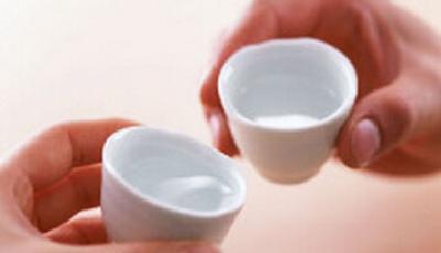 黑龍江一酒店辦婚宴誤將甲醇當白酒 致3人死亡