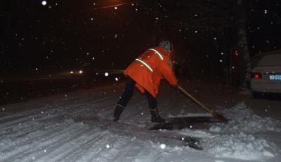 “低溫津貼”鮮被提及 環衛工無奈：天冷就多穿些