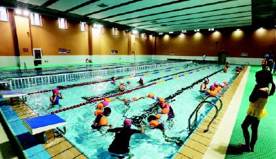宁夏路小学游泳馆正式投用 不对外营业